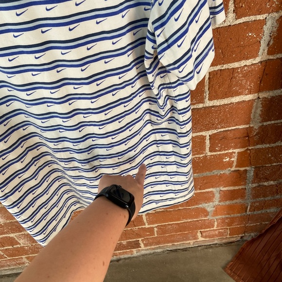 Nike patterned tshirt - Picture 5 of 5